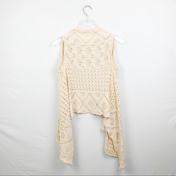 Mossimo | Crocheted Vest in Ivory - Picture 8 of 8